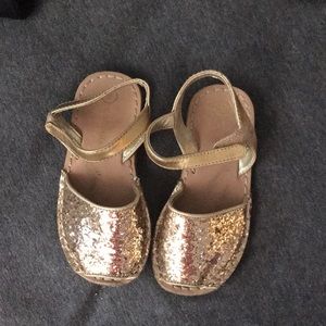 Gold glitter sandals